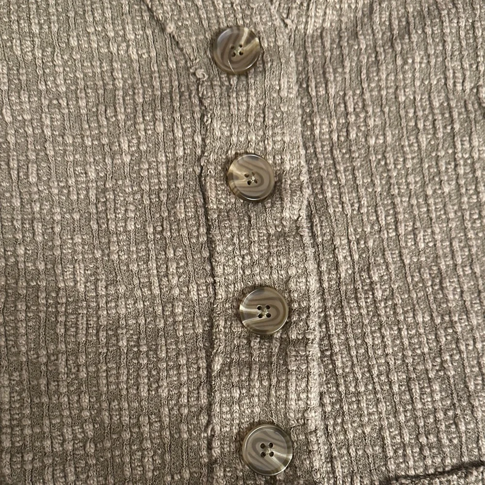 Two by Vince Camuto Ladies' Button Cardigan Size S - Picture 4 of 6